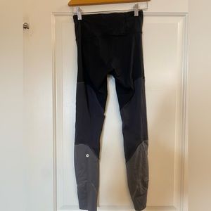 Black and grey lulu leggings